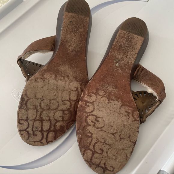 UGG women’s brown warm Sandals Size 7 - Picture 4 of 4